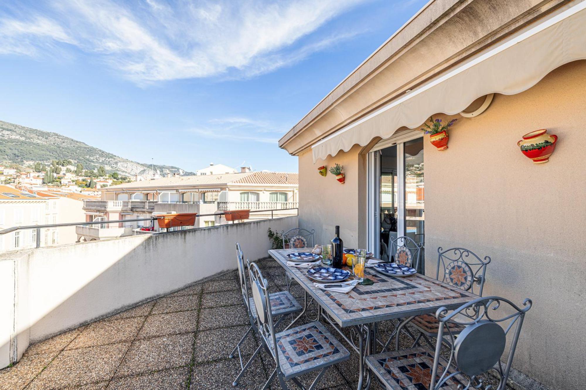 Victoria Bergamote Attic - Happy Rentals Menton Exterior photo