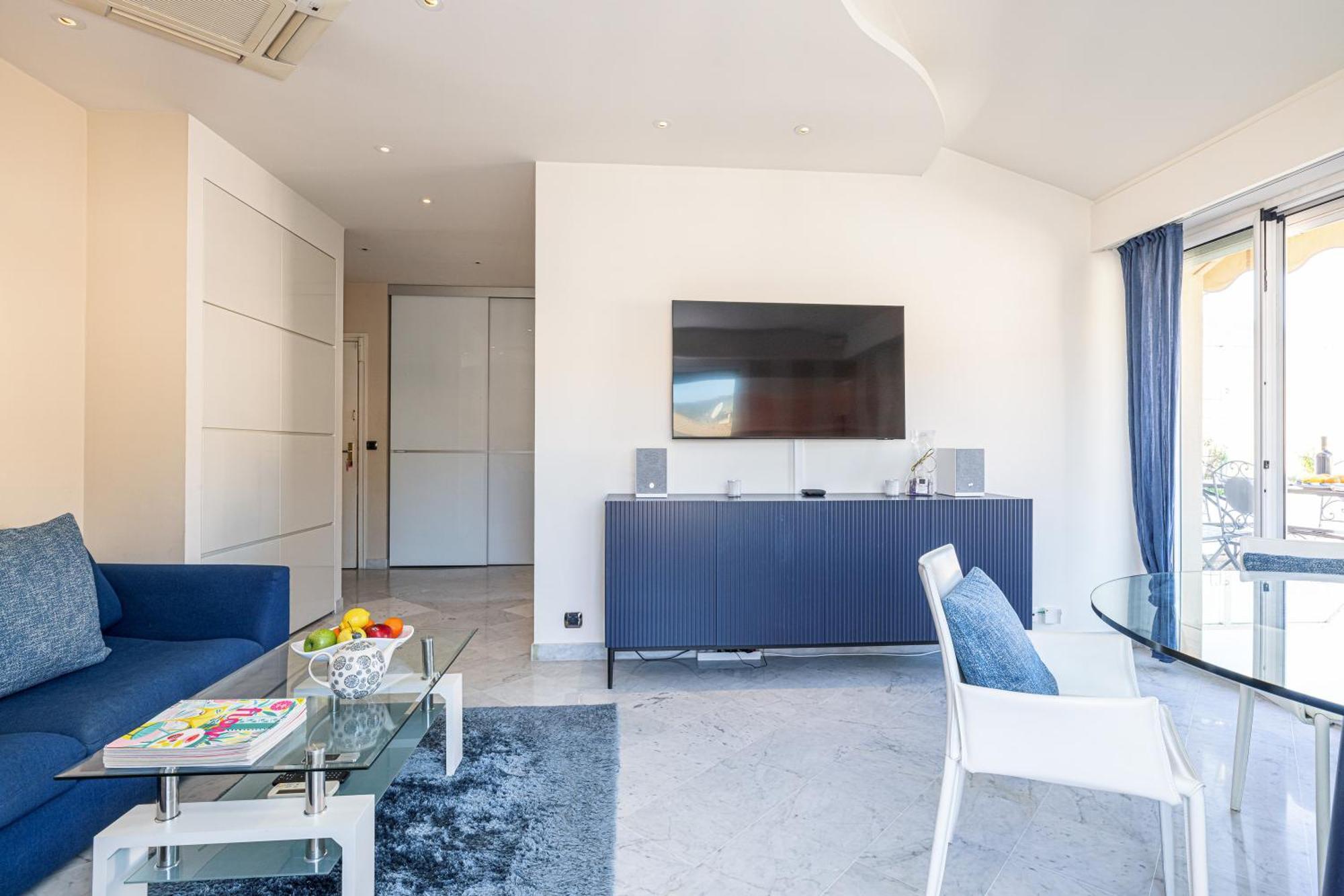 Victoria Bergamote Attic - Happy Rentals Menton Exterior photo